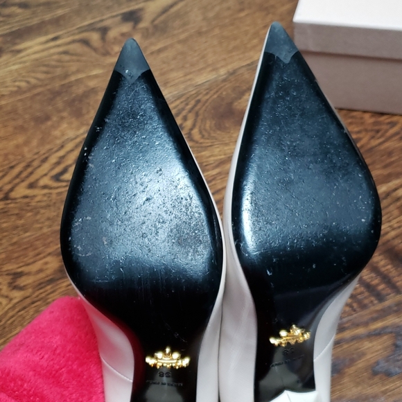 100% authentic Prada Heels - Picture 4 of 8